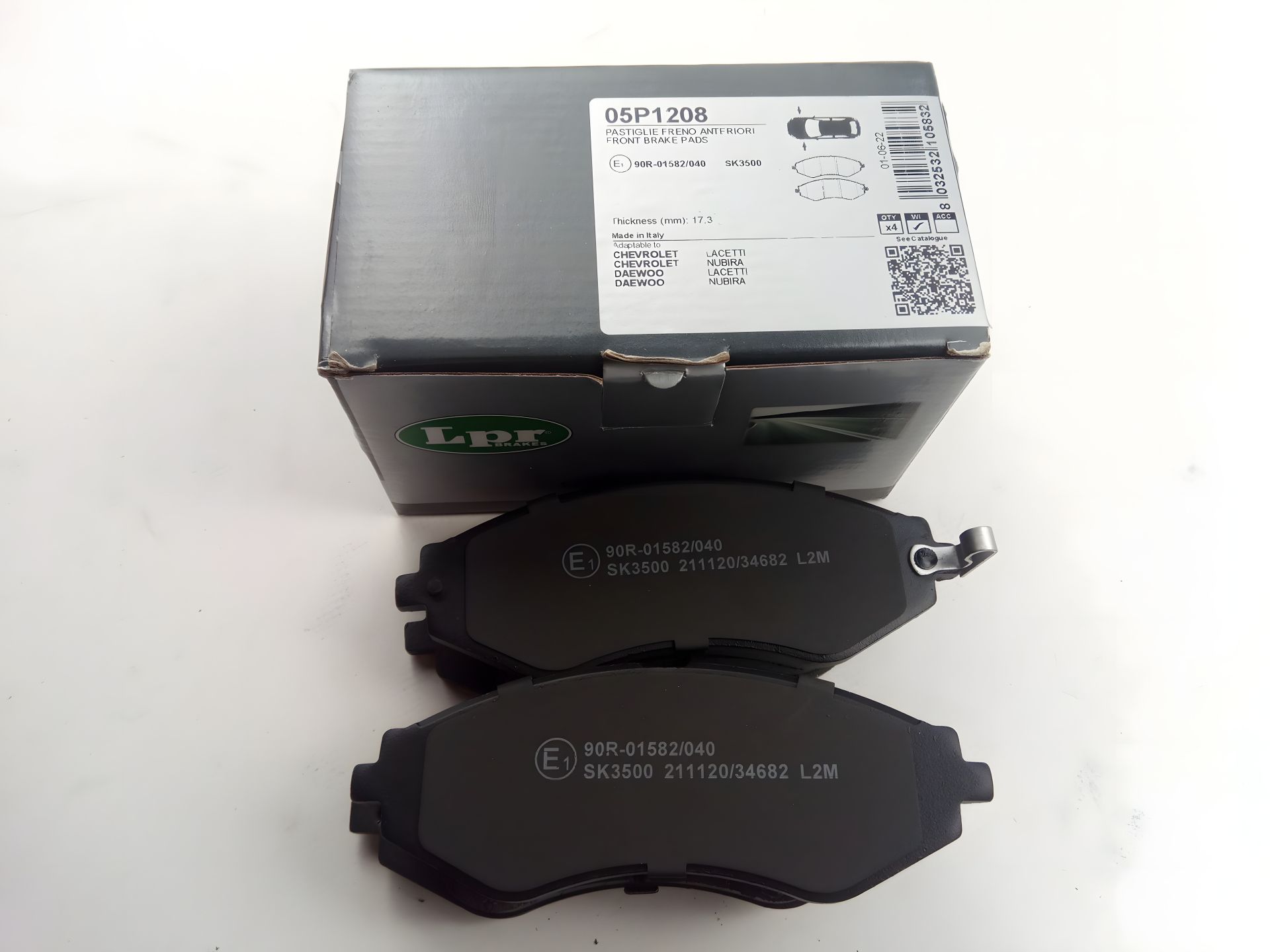 Передние тормозные колодки Lacetti, LPR (05P1208) (96405129) Передние тормозные колодки Lacetti, LPR (05P1208) (96405129)