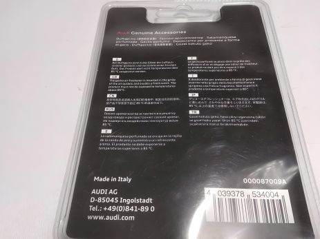 Автомобильный освежитель воздуха AUDI (000087009A) Gecko Cockpit Air Freshener (серый) Автомобильный освежитель воздуха AUDI (000087009A) Gecko Cockpit Air Freshener (серый)