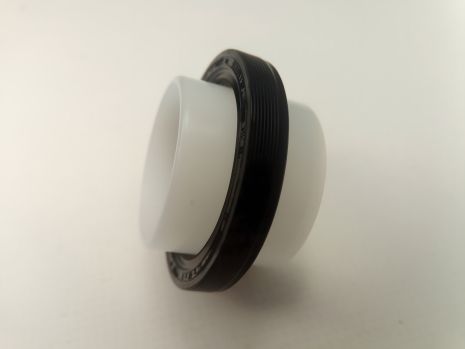 Колінваловий сальник RENAULT 1.5 dCi передній (7701475009)