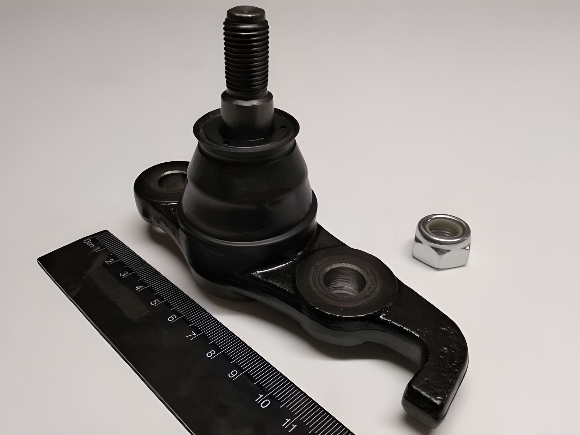 Права кульова опора Tucson, CTR (CBKH-36) (51760-2E010) Права кульова опора Tucson, CTR (CBKH-36) (51760-2E010)