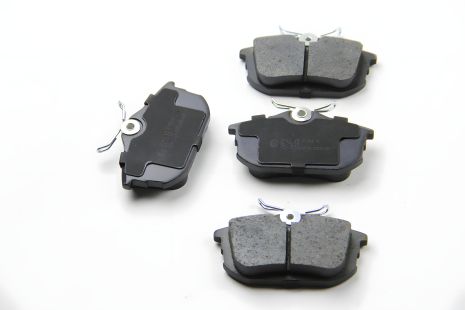 Задні гальмівні колодки Carisma 95-06/Colt 04-12 (TRW), Bremsi (BP2742) Задні гальмівні колодки Carisma 95-06/Colt 04-12 (TRW), Bremsi (BP2742)