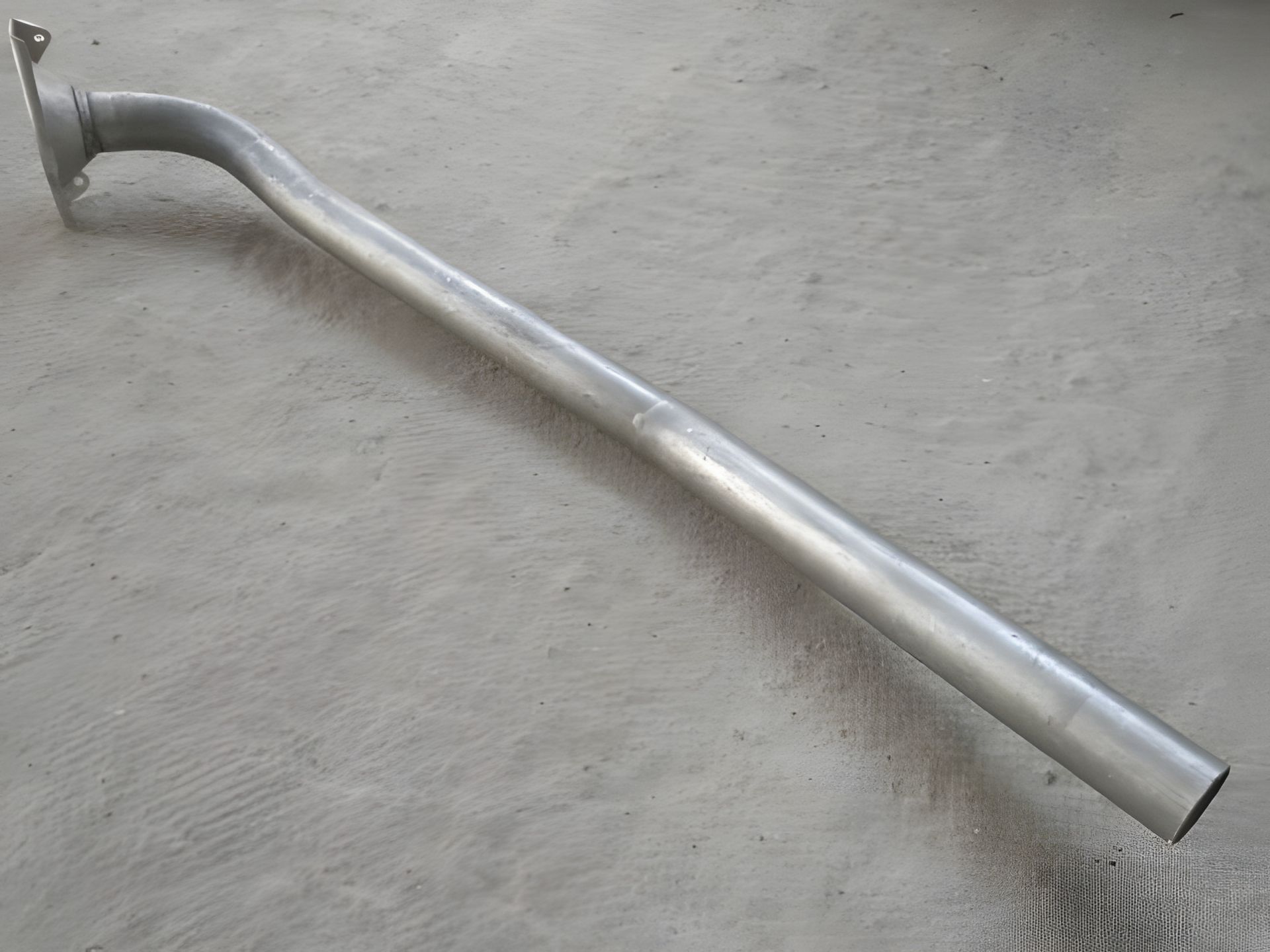 POLMO (30.339) (191253091B) Golf II 1.6D 83-91 проміжна труба POLMO (30.339) (191253091B) Golf II 1.6D 83-91 проміжна труба