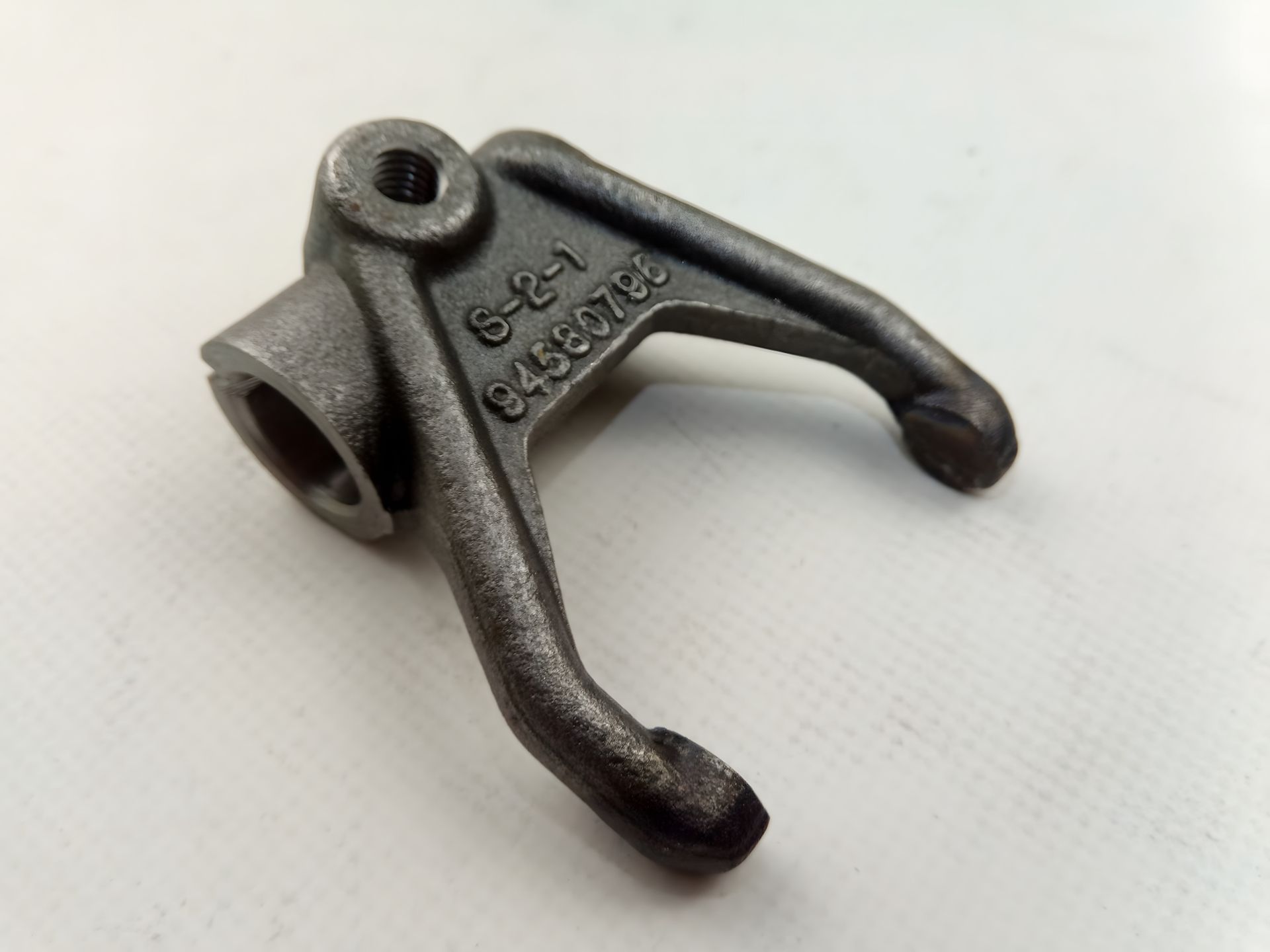 Сцепная вилка подшипника для Lanos, ''GM'' (94580796) (94580796/90372766) Сцепная вилка подшипника для Lanos, ''GM'' (94580796) (94580796/90372766)