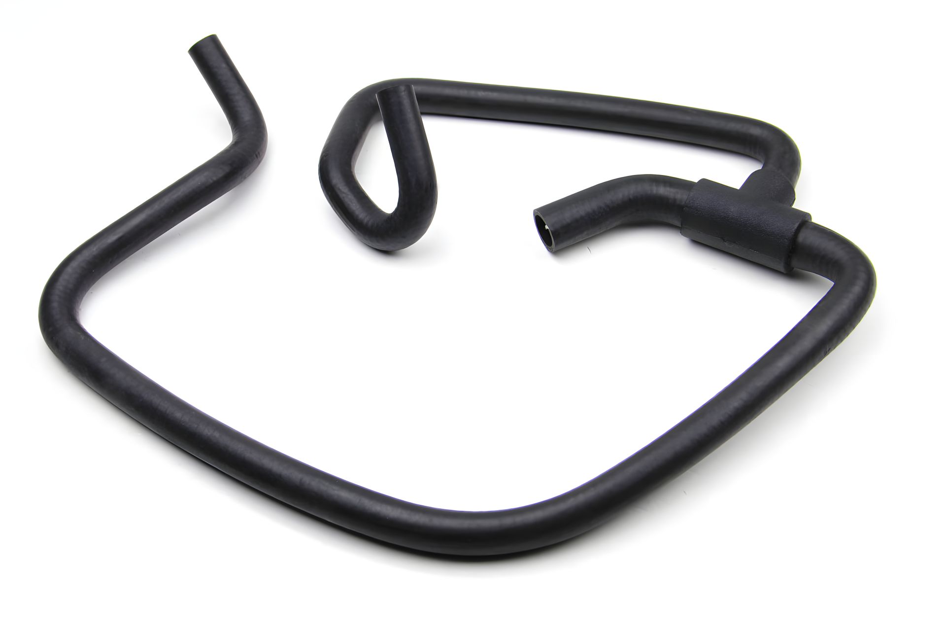 Патрубок радіатора пічки BASBUG для Ducato/Jumper 2.5TDi 94-02 Пр (BSG70720098) Патрубок радіатора пічки BASBUG для Ducato/Jumper 2.5TDi 94-02 Пр (BSG70720098)