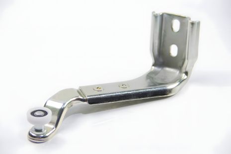 Нижний ролик сдвижной двери Sprinter/LT 95-06 с кронштейном, JP Group (1388600200)