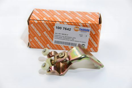 Верхній ролик лівих зсувних дверей Mercedes SPRINTER 2-T, Autotechteile (1007642) Верхній ролик лівих зсувних дверей Mercedes SPRINTER 2-T, Autotechteile (1007642)