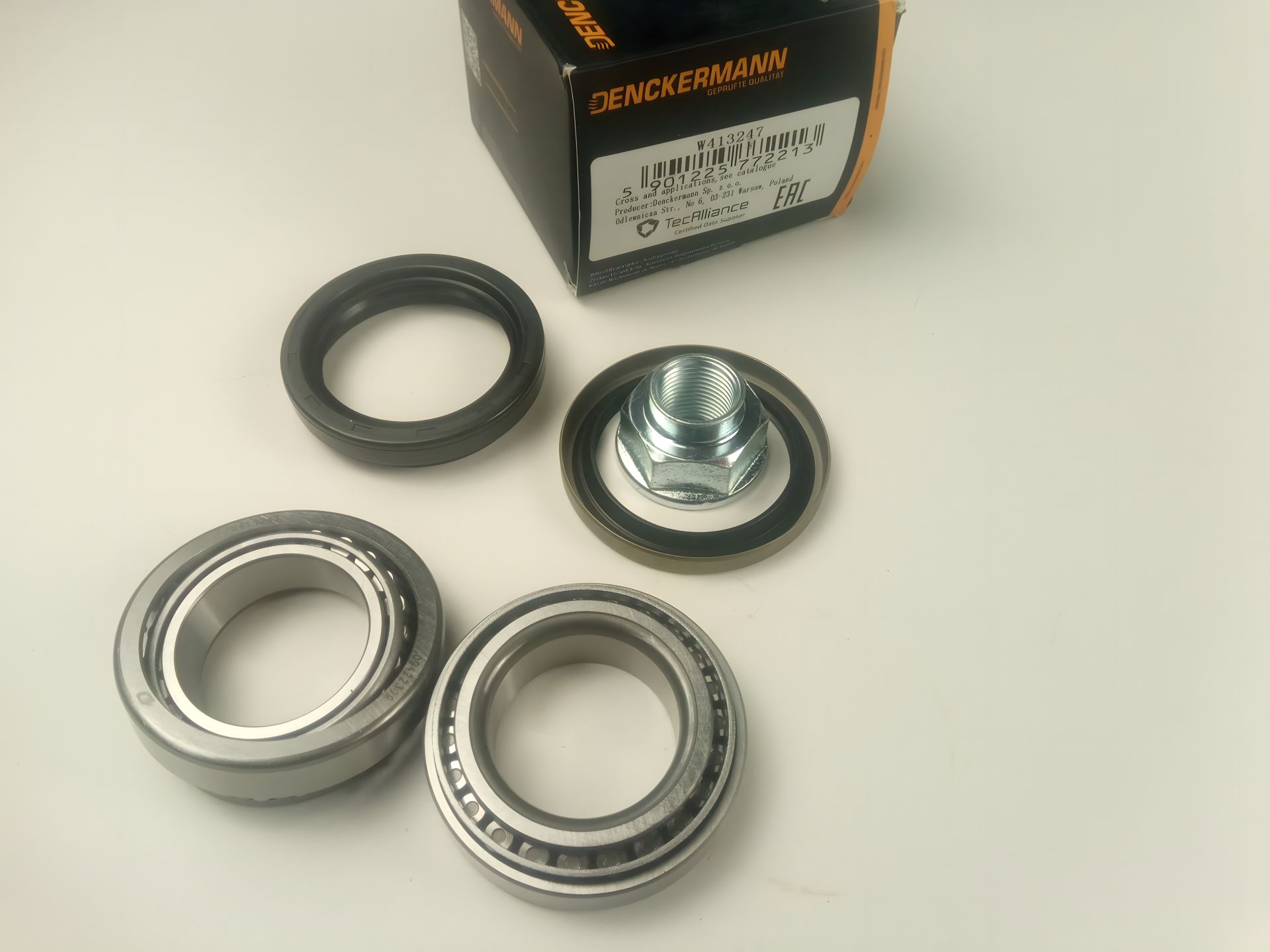 Маточини підшипник задній Matiz, DENCKERMANN (W413247) (великий+малий) (4322502505) Маточини підшипник задній Matiz, DENCKERMANN (W413247) (великий+малий) (4322502505)