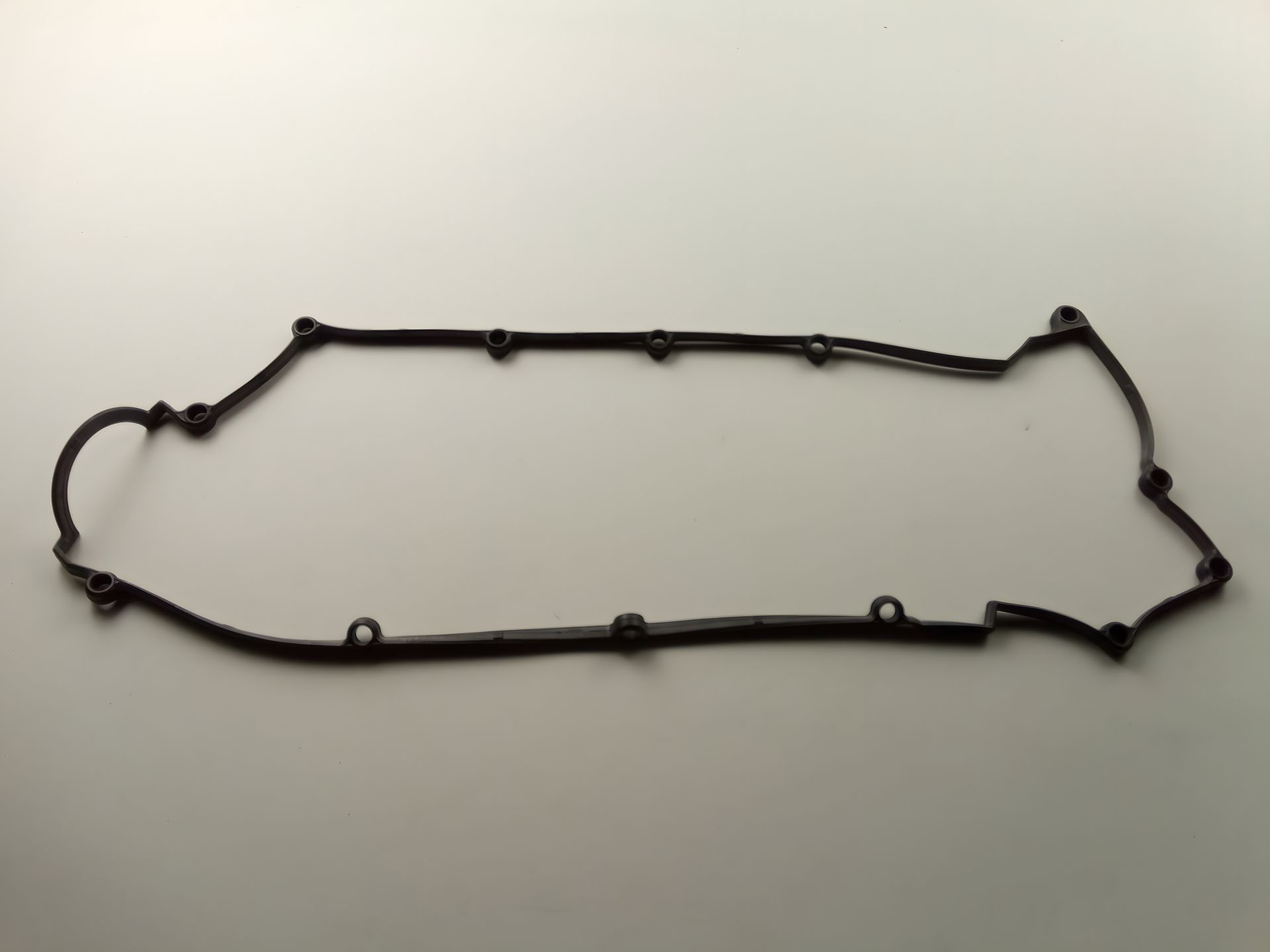 Прокладка крышки клапанов для ELANTRA III, MOBIS (2244123500) (22441-23500) Прокладка крышки клапанов для ELANTRA III, MOBIS (2244123500) (22441-23500)