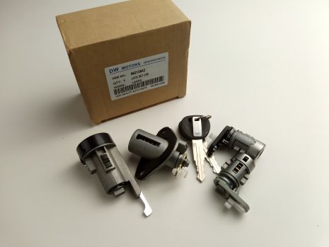 Комплект замков Lanos (зажигание, двери, багажник), Китай (96213542) (96213542/96582992) (CH962 Комплект замков Lanos (зажигание, двери, багажник), Китай (96213542) (96213542/96582992) (CH962