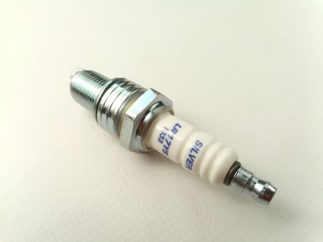 Свічка запалювання BRISK Silver LR17YS (ГАЗ 406 дв., SENS) (для газ.оборуд.) (LR17YS.4K) Свічка запалювання BRISK Silver LR17YS (ГАЗ 406 дв., SENS) (для газ.оборуд.) (LR17YS.4K)