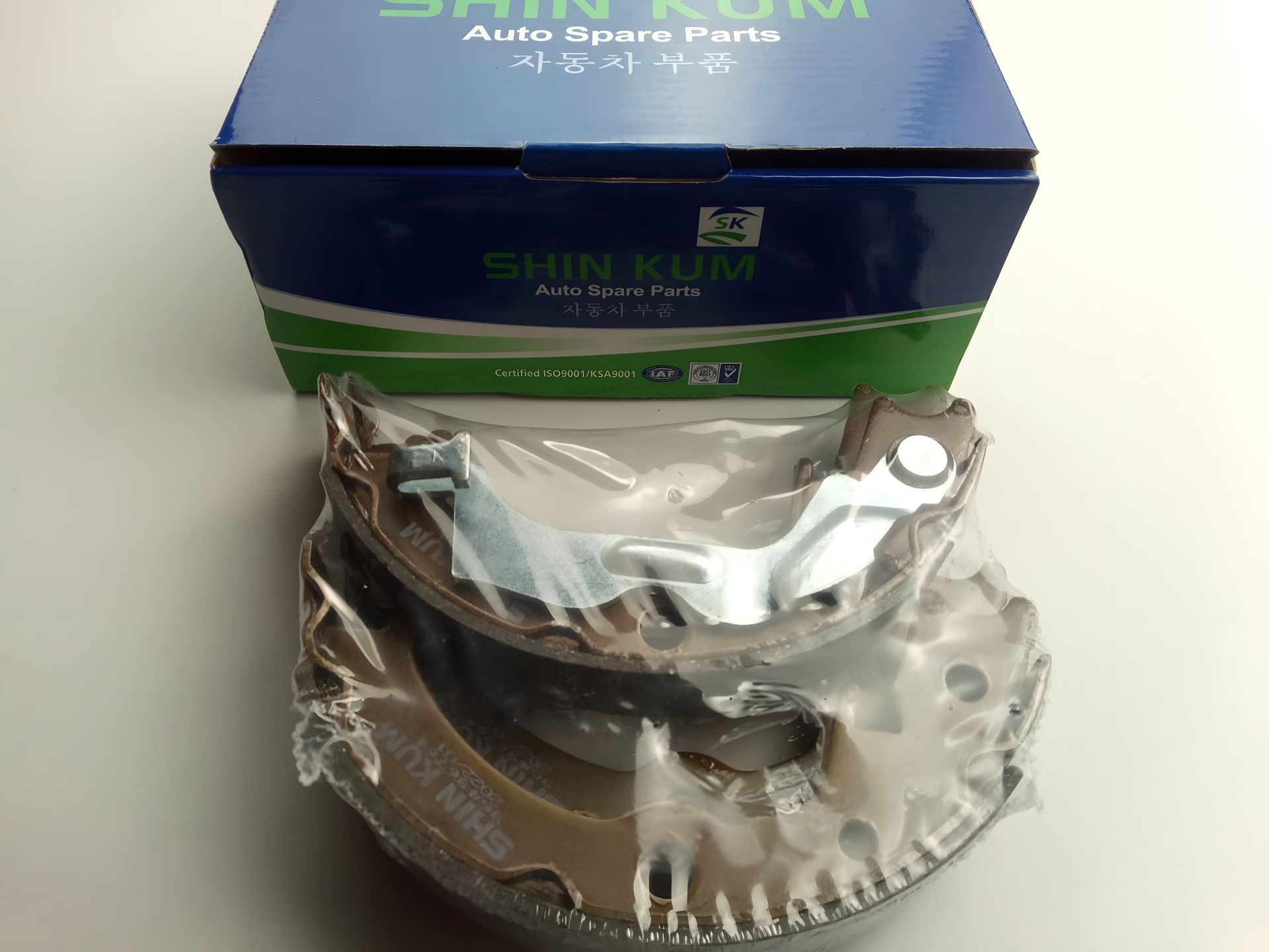 Колодки ручного гальма для Lacetti, SHIN KUM (96496764) Колодки ручного гальма для Lacetti, SHIN KUM (96496764)