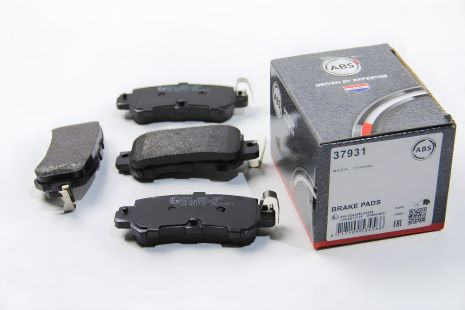 Задние тормозные колодки для CX3/2/CX5 12-, ABS (37931)