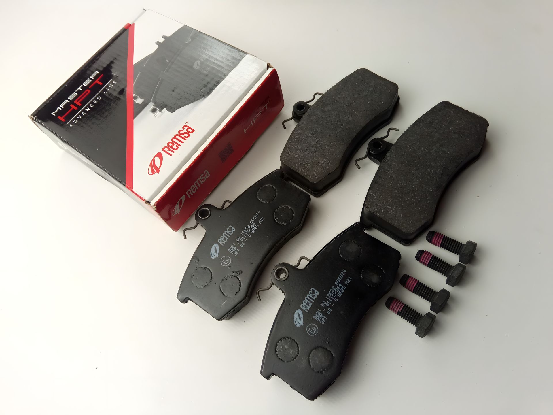 Передние тормозные колодки для ВАЗ 2108, REMSA (0221.00) (2108-3501089) Передние тормозные колодки для ВАЗ 2108, REMSA (0221.00) (2108-3501089)