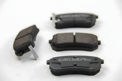 Задні гальмівні колодки для Hyundai Accent/Kia Rio/Ceed 05-, A.B.S. (37515) Задні гальмівні колодки для Hyundai Accent/Kia Rio/Ceed 05-, A.B.S. (37515)