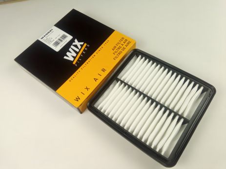 Повітряний фільтр для MAZDA CX-3 2.0 15-, WIX (WA9821) Повітряний фільтр для MAZDA CX-3 2.0 15-, WIX (WA9821)