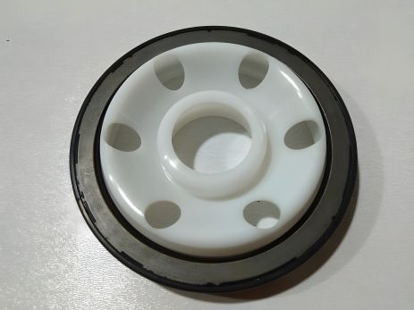 Коленвальный сальник ELRING (745.740) для RENAULT 1.5 dCi Коленвальный сальник ELRING (745.740) для RENAULT 1.5 dCi