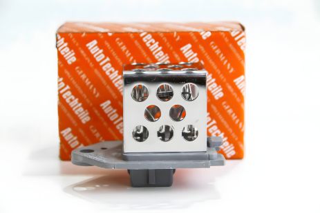 Реостат вентилятора обігрівача Jumpy/Expert 07- (0.8 OHM, чорний), Autotechteile (5090103) Реостат вентилятора обігрівача Jumpy/Expert 07- (0.8 OHM, чорний), Autotechteile (5090103)