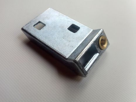 Ответная часть багажного замка Славута, латунная втулка (1103-6305120)