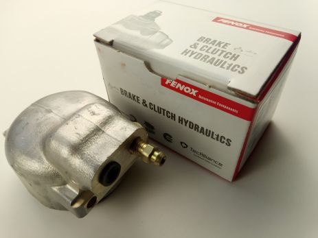 Передній гальмівний циліндр ВАЗ 2101, правий зовнішній, Фенокс (X 4815 C6) (2101-3501180)