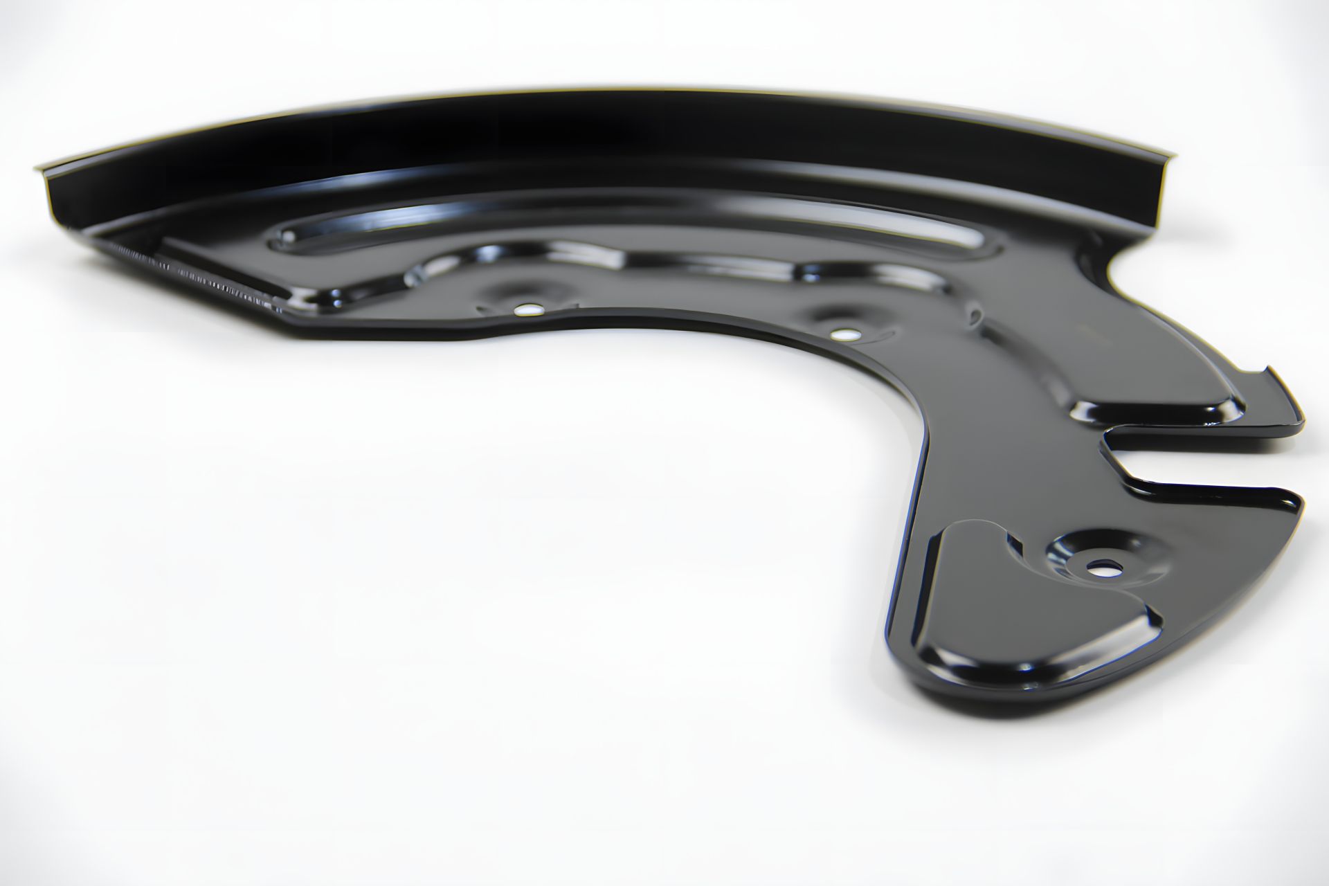 Дисковая защита тормоза Passat/A6/A4 94-05 Пр., ABS (11126) Дисковая защита тормоза Passat/A6/A4 94-05 Пр., ABS (11126)