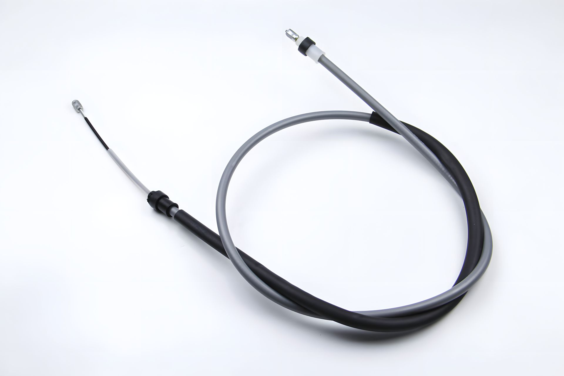 Задній трос ручного гальма Duster (4x4) 10- Л=Пр., ASAM (32030) Задній трос ручного гальма Duster (4x4) 10- Л=Пр., ASAM (32030)