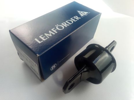 Сайлентблок заднего продольного рычага для Mazda/Ford, LEMFORDER (36831 01) (C2Y6-28-46X)