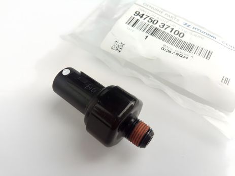 Датчик Hyundai/KIA тиску масла, MOBIS (9475037100) (94750-37100)