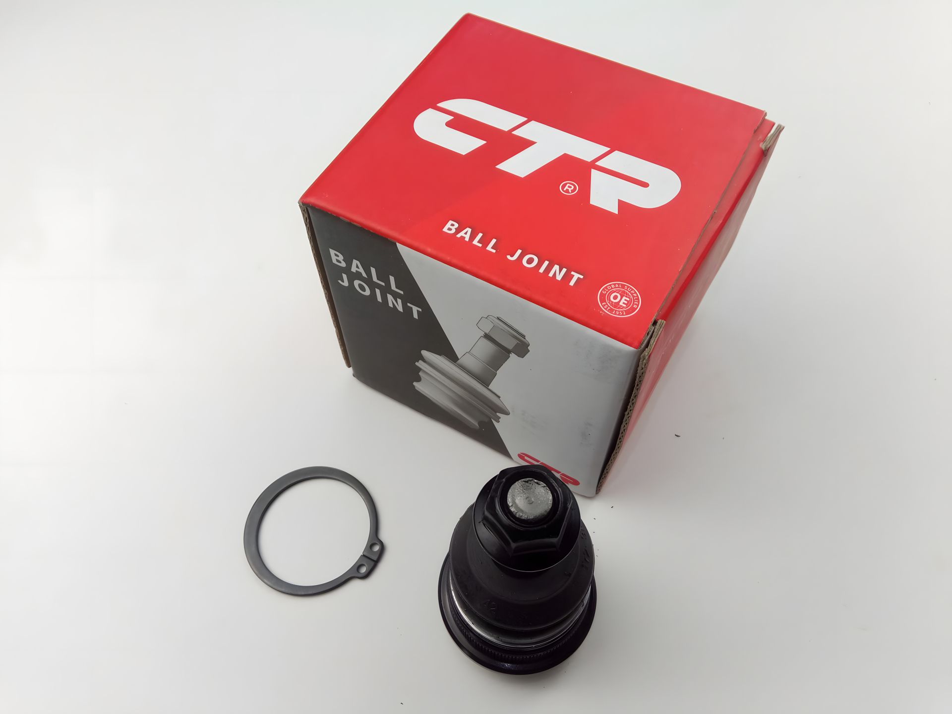 Шаровая опора (передняя/нижняя) Hyundai Accent I/II 94-05/Elantra 95-, CTR (CB0205) Шаровая опора (передняя/нижняя) Hyundai Accent I/II 94-05/Elantra 95-, CTR (CB0205)