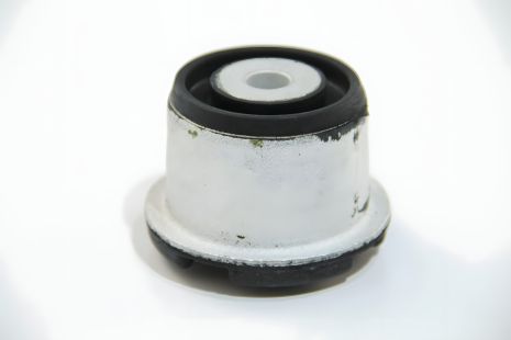 Задний сайлентблок балки Vectra B 1.6-2.2i 94-03, JP Group (1250100700)