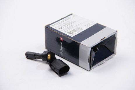 Датчик ABS задній Golf V/Passat/Jetta 05-/Octavia 04-13 Пр., JP Group (1197100680)