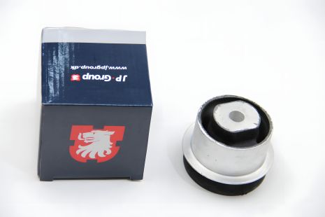 Сайлентблок передній заднього важеля Vectra 94-03, JP Group (1250300800)