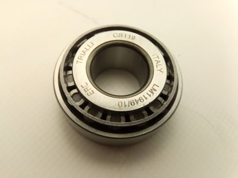 Ступичный подшипник ВАЗ 2101, TRIALLI (CS 767) комплект (2 подш. + сальник + 2 гайки + шайба)