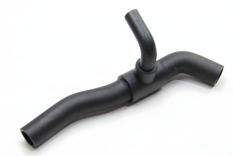 Радіаторний патрубок Golf/Passat 1.6TD -91 (до масл радіатора та помпи), JP Group (1114309900)