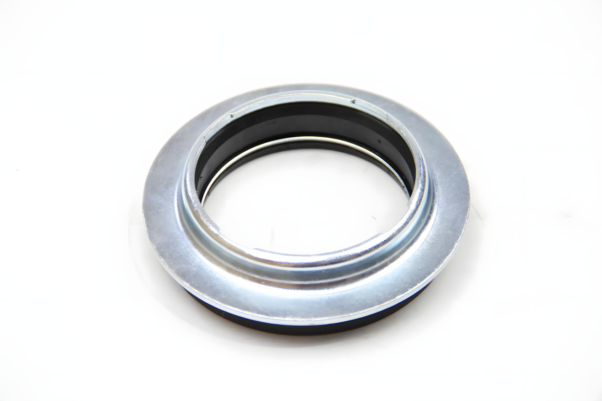 Підшипник опори амортизатора AUTLOG для VW T5 03- (FT2204) Підшипник опори амортизатора AUTLOG для VW T5 03- (FT2204)