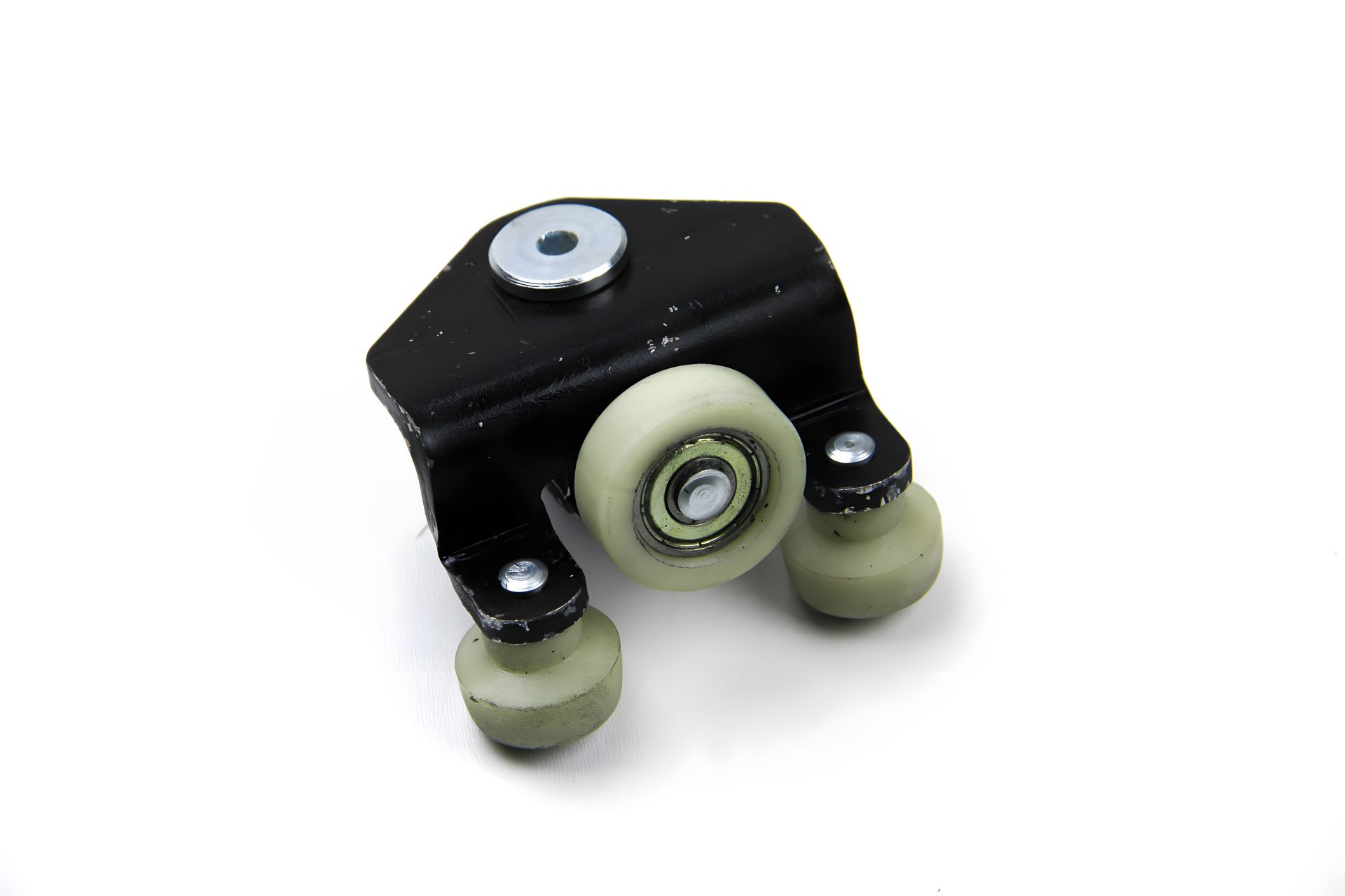 Средний ролик двери MB 207-410 с комплектом, BASBUG (BSG60975020) Средний ролик двери MB 207-410 с комплектом, BASBUG (BSG60975020)