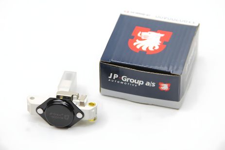 Регулятор напруги генератора AUDI A4/GOLF/PASSAT/T4 1.4-2.9 88-10 (14.5V), JP Group (1190200400) Регулятор напруги генератора AUDI A4/GOLF/PASSAT/T4 1.4-2.9 88-10 (14.5V), JP Group (1190200400)