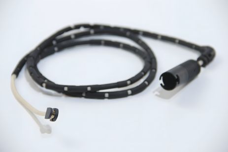 Датчик тормозных колодок для E83 04-11, HELLA PAGID (8DK355250671)