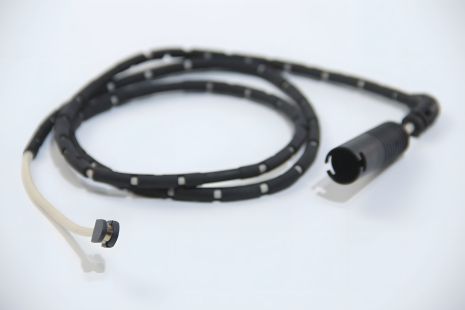 Гальмівних колодок датчик E83 04-11, HELLA PAGID (8DK355250671)