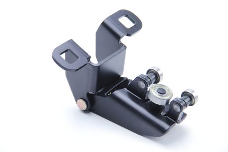 Зсувних дверей ролик (середній) Transit (V184) LWB 00- (з кроншт.), BASBUG (BSG30975050) Зсувних дверей ролик (середній) Transit (V184) LWB 00- (з кроншт.), BASBUG (BSG30975050)