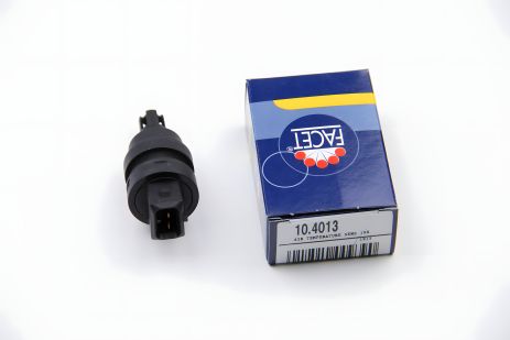Датчик интеркуллера T4/LT II/VW/Audi, FACET (104013) Датчик интеркуллера T4/LT II/VW/Audi, FACET (104013)