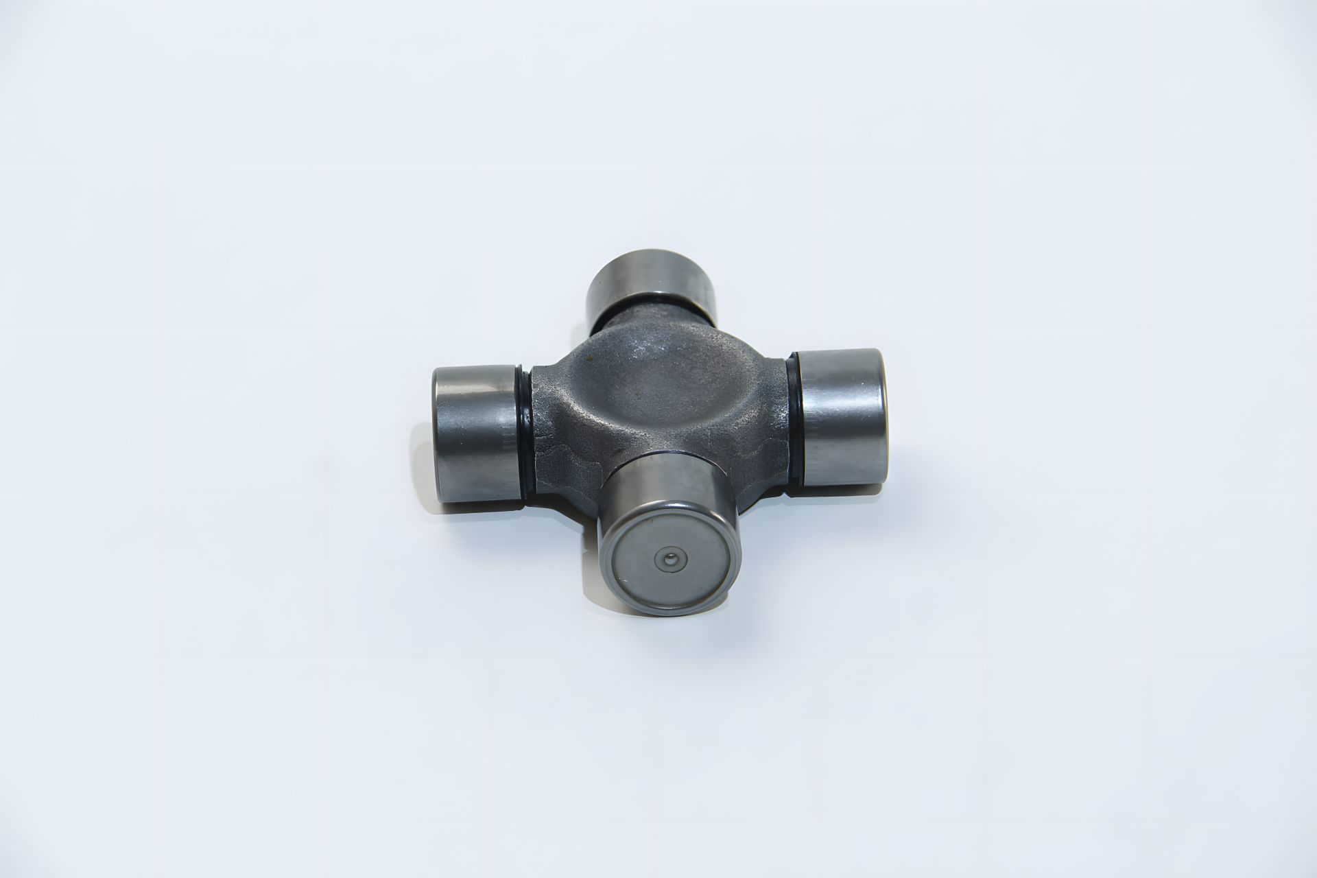 Autotechteile 1004111 крестовина для MB Sprinter, VW Crafter 06- (27x88) Autotechteile 1004111 крестовина для MB Sprinter, VW Crafter 06- (27x88)