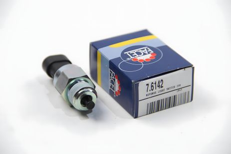 Реверсивный датчик Doblo 01-/Combo 12-, FACET (76142)