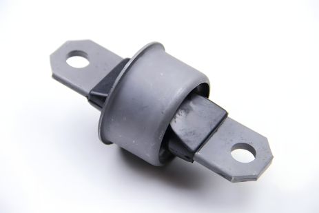 Сайлентблок заднего продольного рычага для Focus 98-/Kuga 08- (спереди), BC GUMA (BC0634) Сайлентблок заднего продольного рычага для Focus 98-/Kuga 08- (спереди), BC GUMA (BC0634)