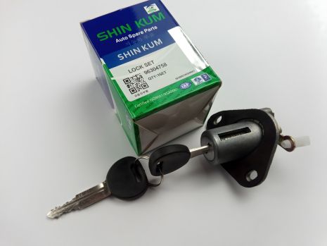 Замок багажника Lanos с ключом, Китай (96304758) Замок багажника Lanos с ключом, Китай (96304758)