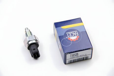 Заднього ходу датчик FACET (76125), T4 90-03/Caddy II 95-04/Golf -02 Заднього ходу датчик FACET (76125), T4 90-03/Caddy II 95-04/Golf -02