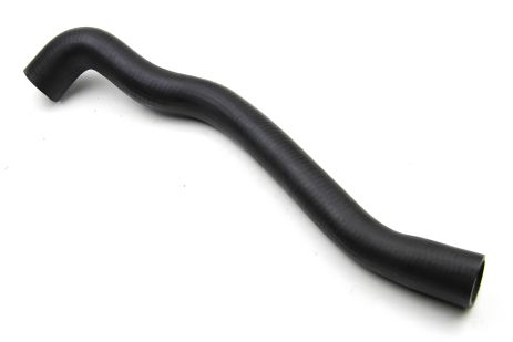 Верхний патрубок радиатора Connect 1.8DI/TDCI 02- (с AC), BASBUG (BSG30720046)