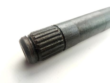 Лівий вал приводу Таврія (короткий) 385 мм (1102-2303065) (2 152 993034400) Лівий вал приводу Таврія (короткий) 385 мм (1102-2303065) (2 152 993034400)