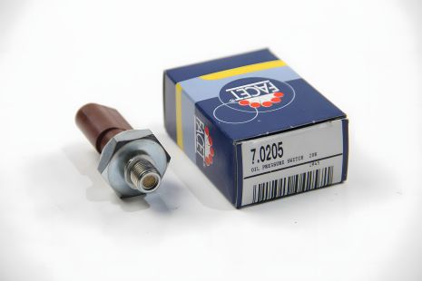 Датчик давления масла для VW Caddy/T6 2.0TDi и Golf 1.6/2.0TDi, FACET (70205) Датчик давления масла для VW Caddy/T6 2.0TDi и Golf 1.6/2.0TDi, FACET (70205)
