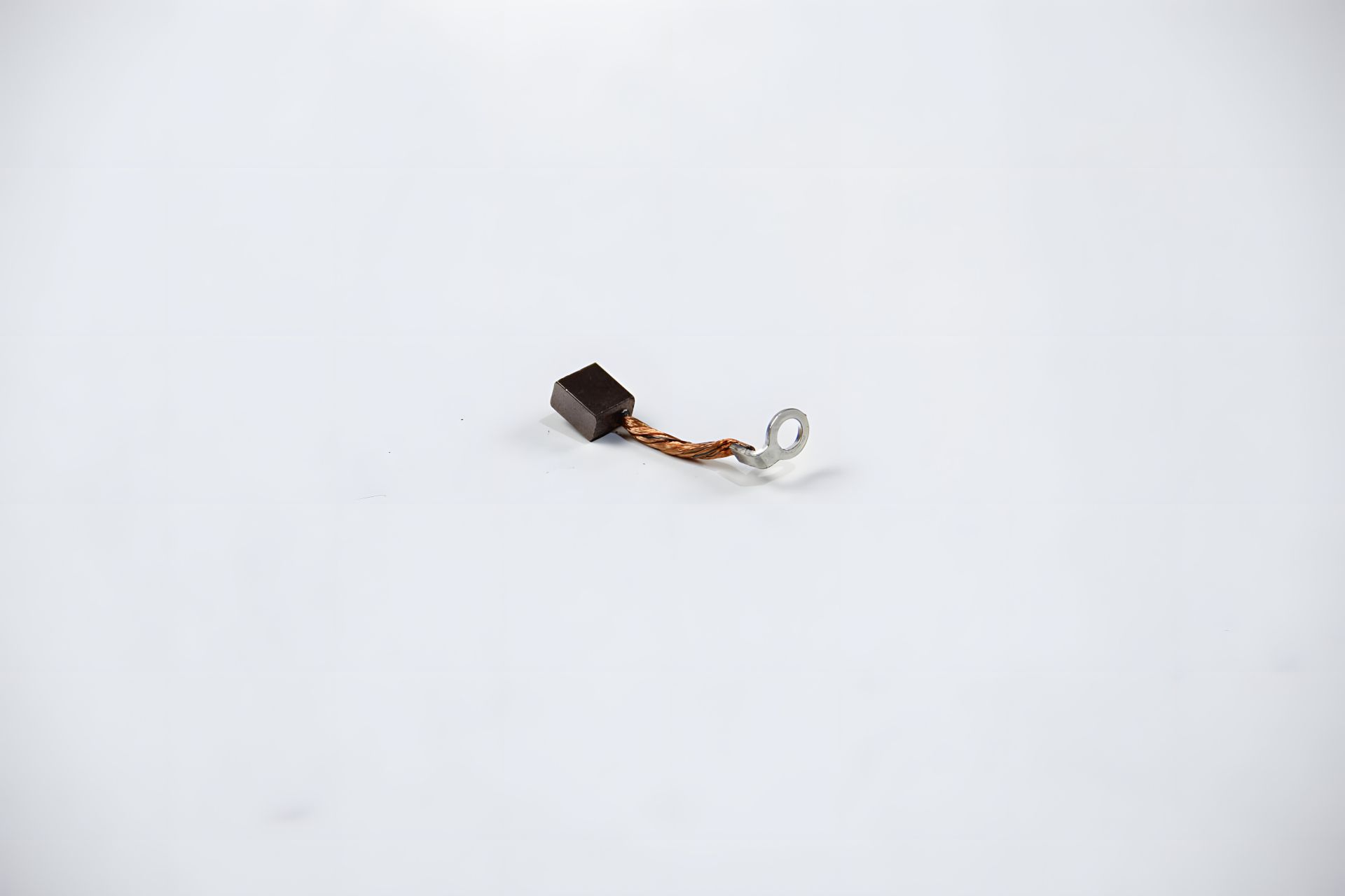 Стартерные щетки 7.5*9*5, POWERMAX (81015927) Стартерные щетки 7.5*9*5, POWERMAX (81015927)