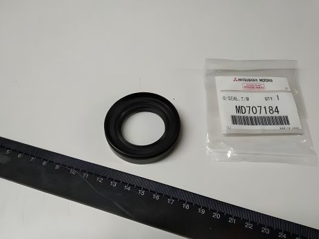 Півосі сальник MITSUBISHI (MD707184) Півосі сальник MITSUBISHI (MD707184)